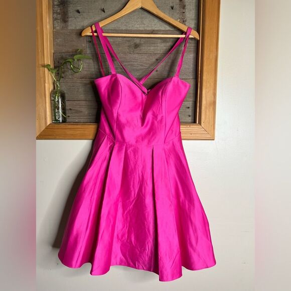 Special Occasion Dress - Picture 1 of 8